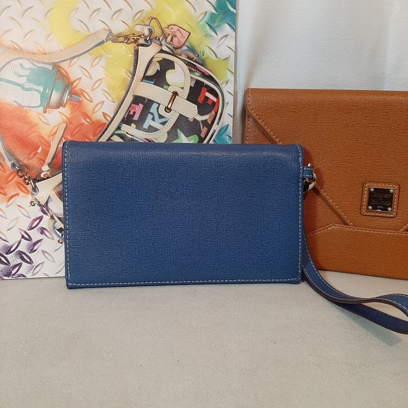 Dooney Bourke Envelop Cloth - Blue Small - Picture 2 of 7